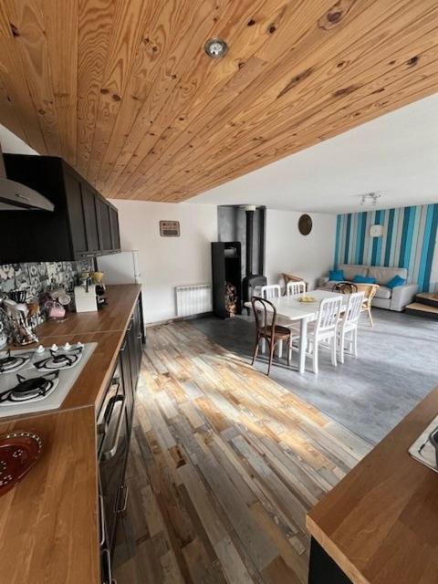 Jolie Maison De Campagne, Compostelle Soleymieux Luaran gambar