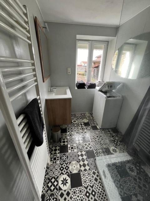 Jolie Maison De Campagne, Compostelle Soleymieux Luaran gambar