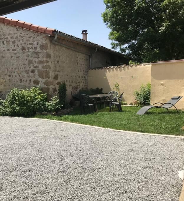 Jolie Maison De Campagne, Compostelle Soleymieux Luaran gambar